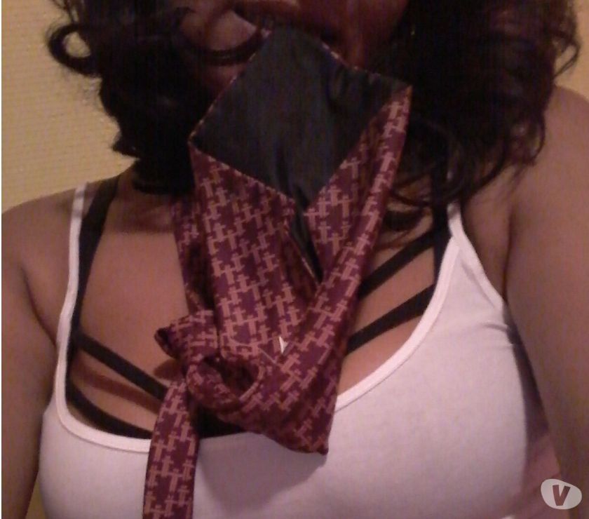 Ravissante mature brune sensuelle